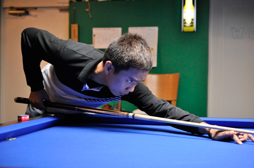 http://www.billiards-cues.jp/news/2012/event/side_van.jpg